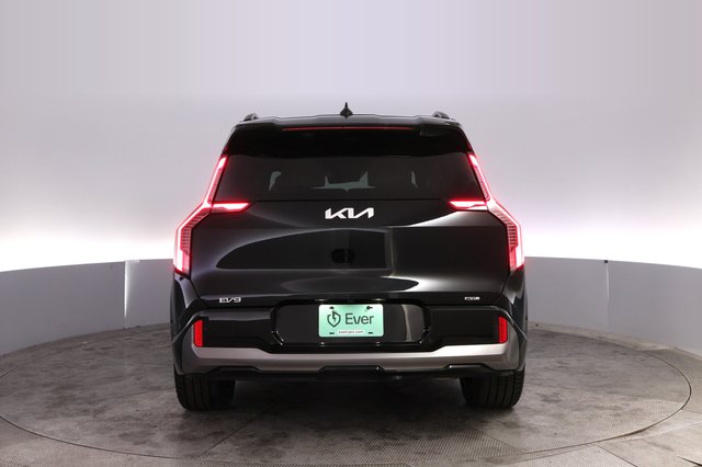 2024 Kia EV9 — photo 12 of 32