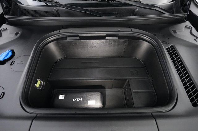 2024 Kia EV9 — photo 22 of 32