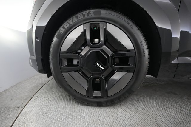 2024 Kia EV9 — photo 15 of 32