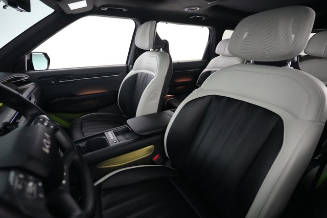 2024 Kia EV9 — photo 3 of 32