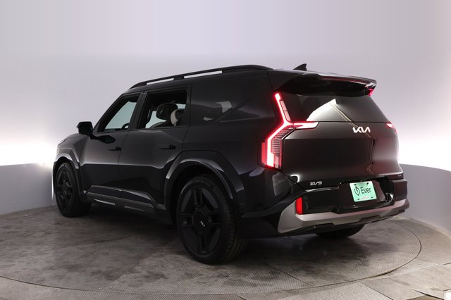 2024 Kia EV9 — photo 13 of 32
