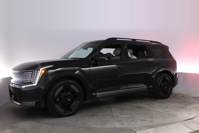 2024 Kia EV9 — photo 14 of 32