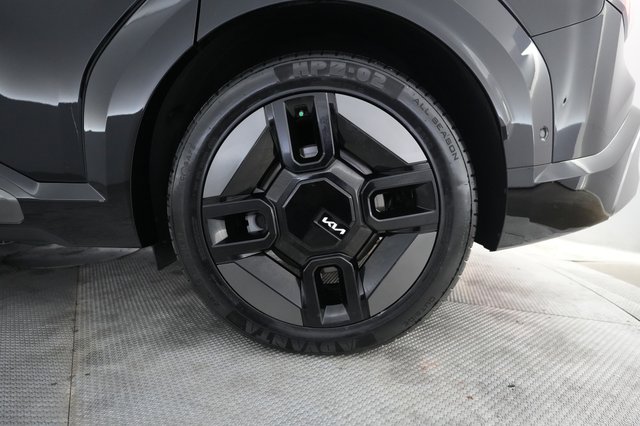 2024 Kia EV9 — photo 7 of 32