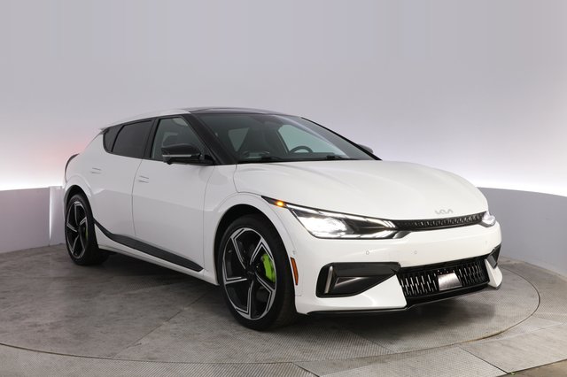2024 Kia EV6 — photo 10 of 29