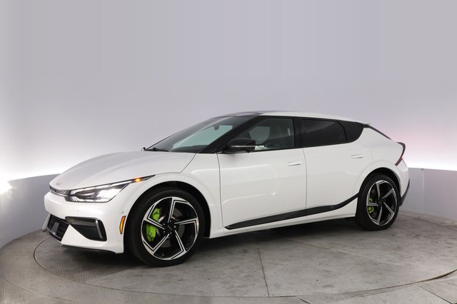 2024 Kia EV6 — photo 14 of 29