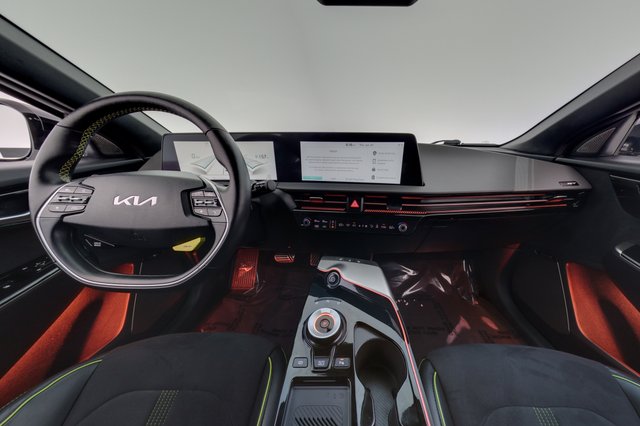 2024 Kia EV6 — photo 21 of 29