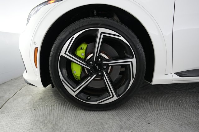2024 Kia EV6 — photo 15 of 29