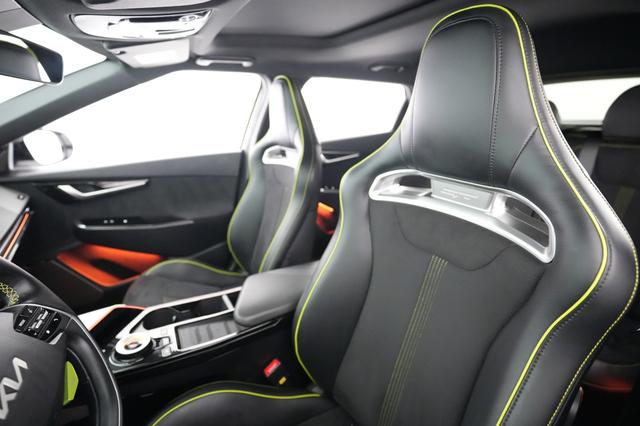 2024 Kia EV6 — photo 3 of 29