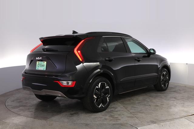 2024 Kia Niro EV — photo 2 of 22
