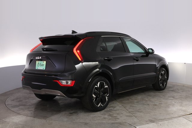 2024 Kia Niro EV — photo 2 of 22