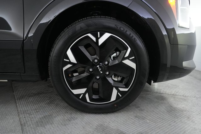 2024 Kia Niro EV — photo 16 of 22