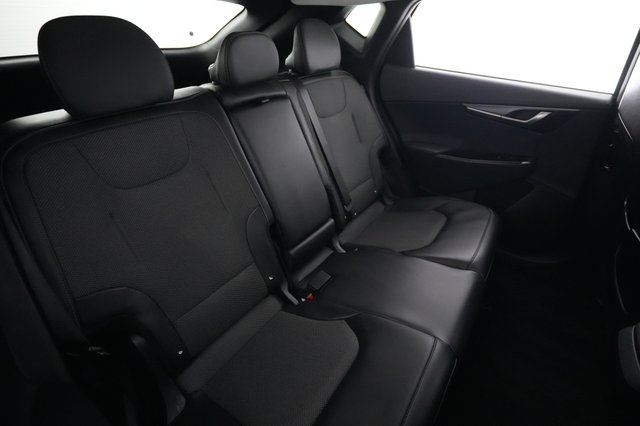 2025 Kia EV6 — photo 4 of 23