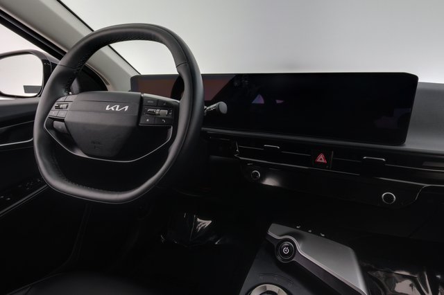 2025 Kia EV6 — photo 20 of 23