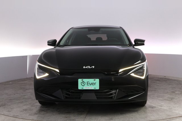 2025 Kia EV6 — photo 9 of 23