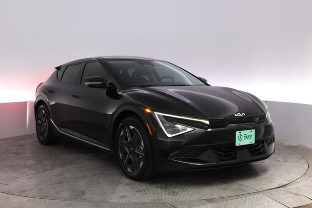 2025 Kia EV6 — photo 10 of 23