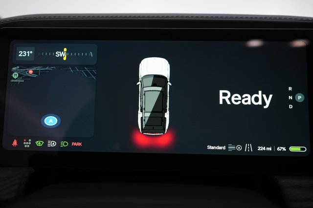 2025 Rivian R1S — photo 26 of 27