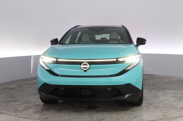 2026 Nissan LEAF — photo 9 of 22