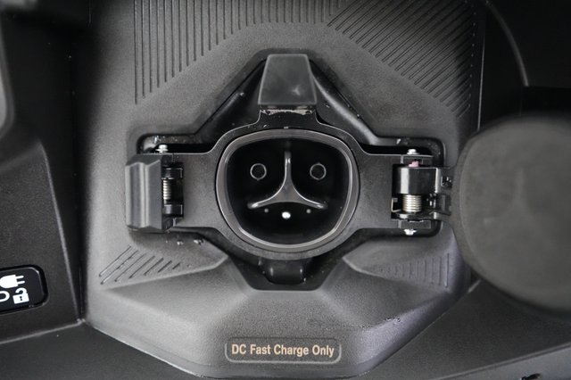 2026 Nissan LEAF — photo 8 of 22