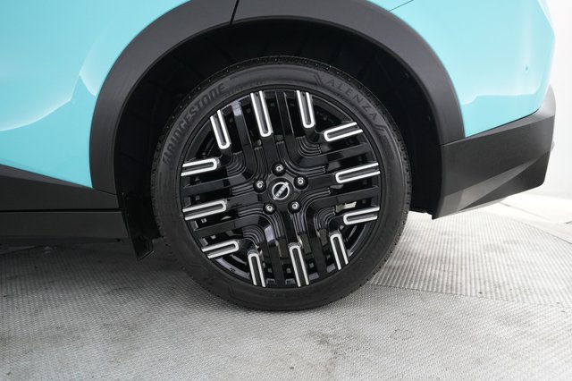 2026 Nissan LEAF — photo 7 of 22