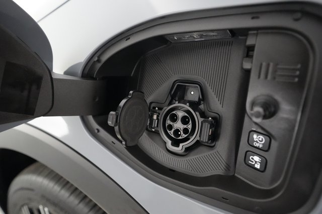 2026 Nissan LEAF — photo 24 of 25