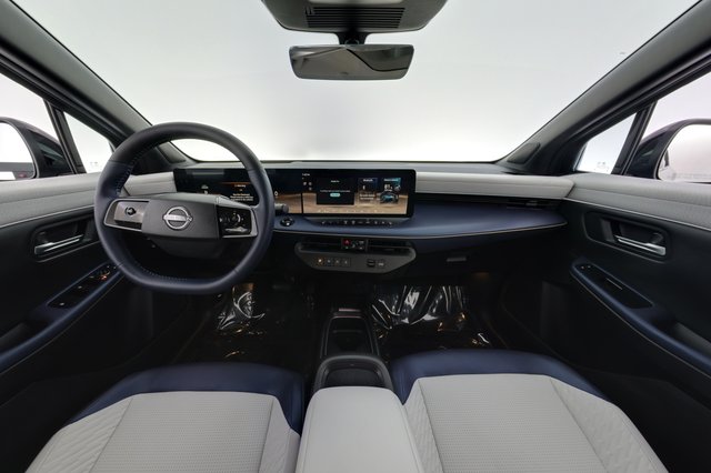 2026 Nissan LEAF — photo 21 of 25