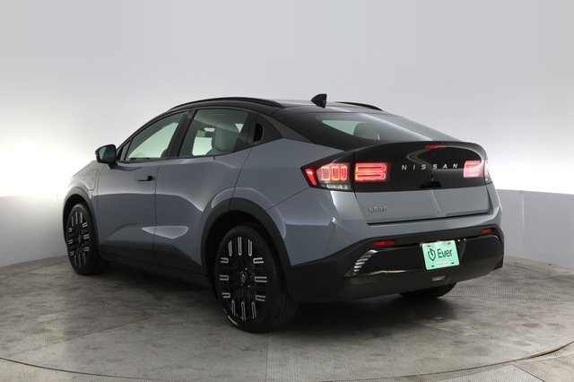 2026 Nissan LEAF — photo 13 of 25