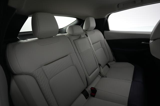 2026 Nissan LEAF — photo 4 of 25