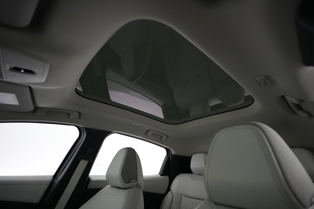 2026 Nissan LEAF — photo 23 of 25