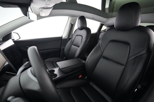2022 Tesla Model Y — photo 3 of 24