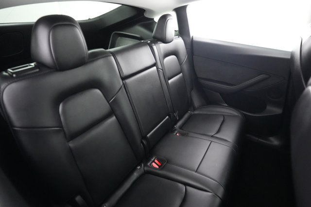 2022 Tesla Model Y — photo 4 of 24