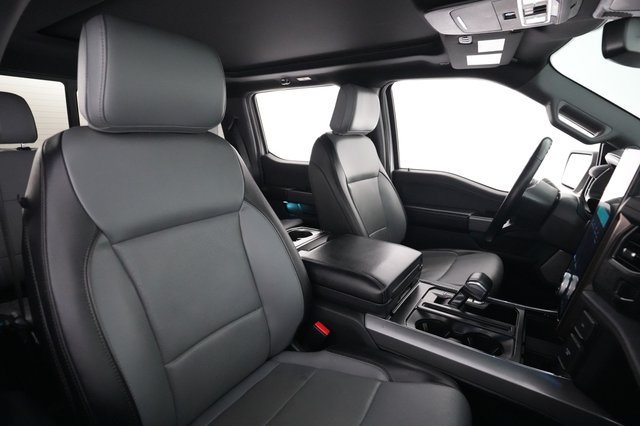 2022 Ford F-150 Lightning — photo 12 of 17