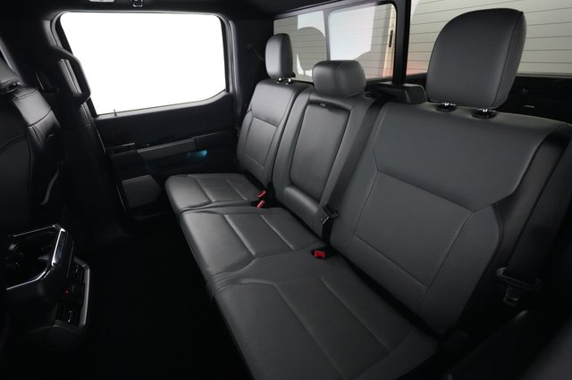 2022 Ford F-150 Lightning — photo 13 of 17