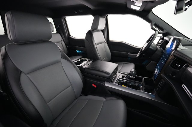 2022 Ford F-150 Lightning — photo 12 of 16