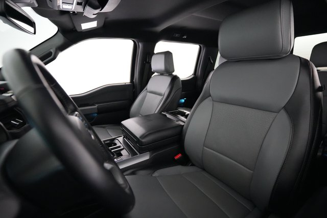 2022 Ford F-150 Lightning — photo 3 of 16