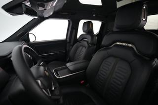 2023 Rivian R1T — photo 3 of 28