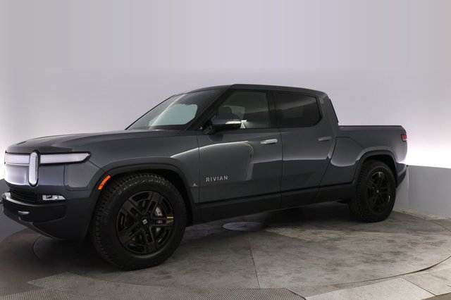 2023 Rivian R1T — photo 14 of 28