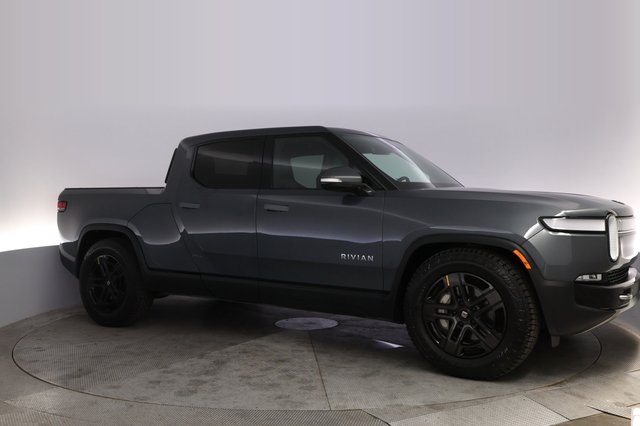 2023 Rivian R1T — photo 11 of 28