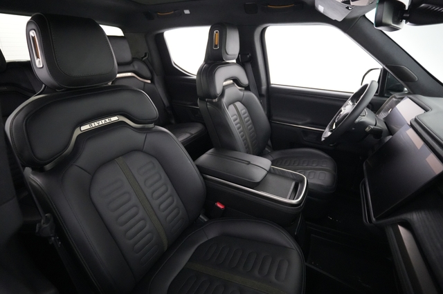 2023 Rivian R1T