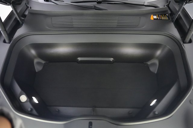 2023 Rivian R1T — photo 20 of 28