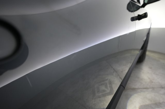 2023 Rivian R1T — photo 24 of 28