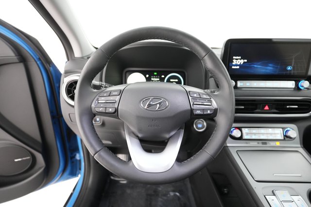 2022 Hyundai Kona — photo 18 of 22