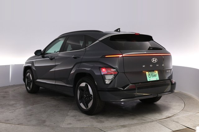 2024 Hyundai Kona Electric — photo 13 of 25