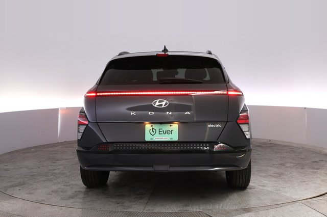 2024 Hyundai Kona Electric — photo 12 of 25