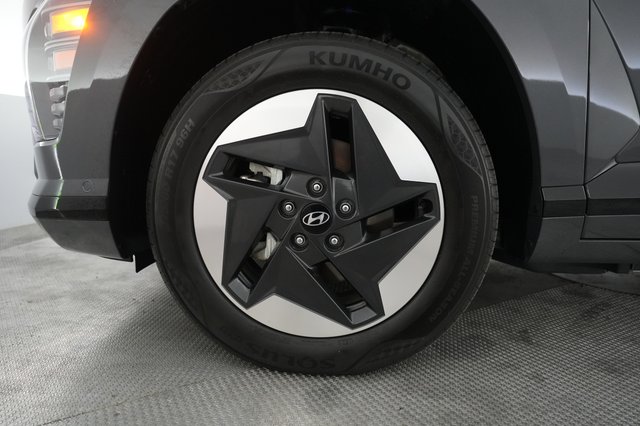 2024 Hyundai Kona Electric — photo 15 of 25