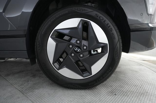 2024 Hyundai Kona Electric — photo 7 of 25