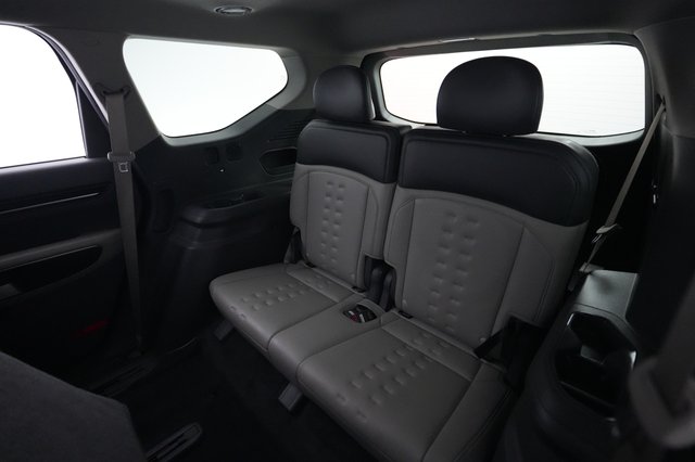 2024 Kia EV9 — photo 20 of 28