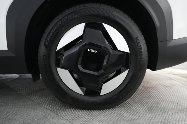 2024 Kia EV9 — photo 7 of 28