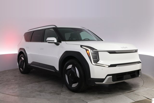 2024 Kia EV9 — photo 10 of 28