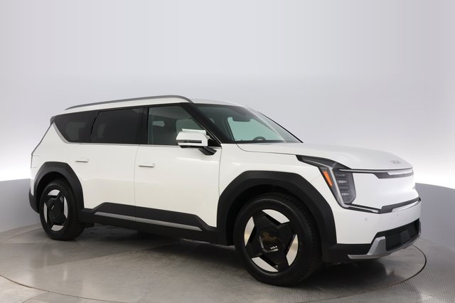 2024 Kia EV9 — photo 11 of 31