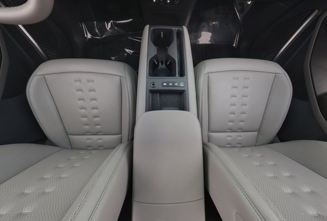 2024 Kia EV9 — photo 24 of 31